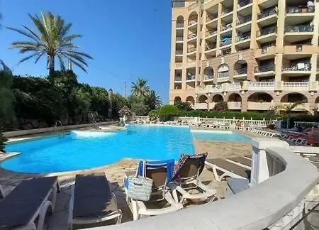 Cosy Blue Classe 2 Etoiles Piscine Parking Clim Terrasse *