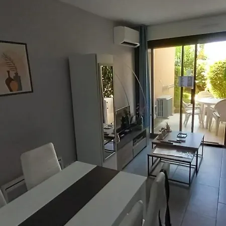 Cosy Blue Classe 2 Etoiles Piscine Parking Clim Terrasse Apartment