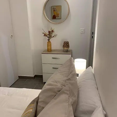 Apartment Cosy Blue Classe 2 Etoiles Piscine Parking Clim Terrasse *